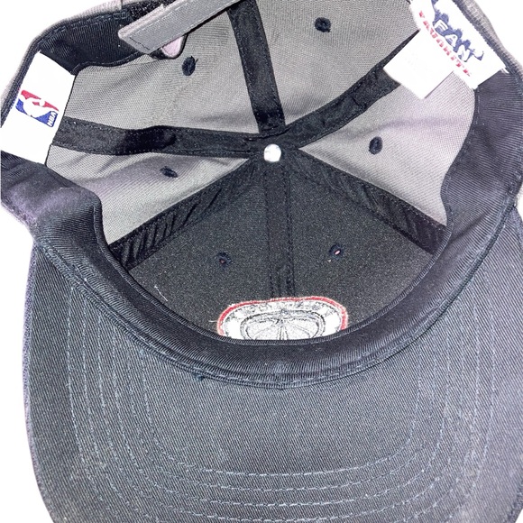 Fan Favorite Washington Wizards NBA cap One size fits all w/ Velcro adjustable - Picture 5 of 5